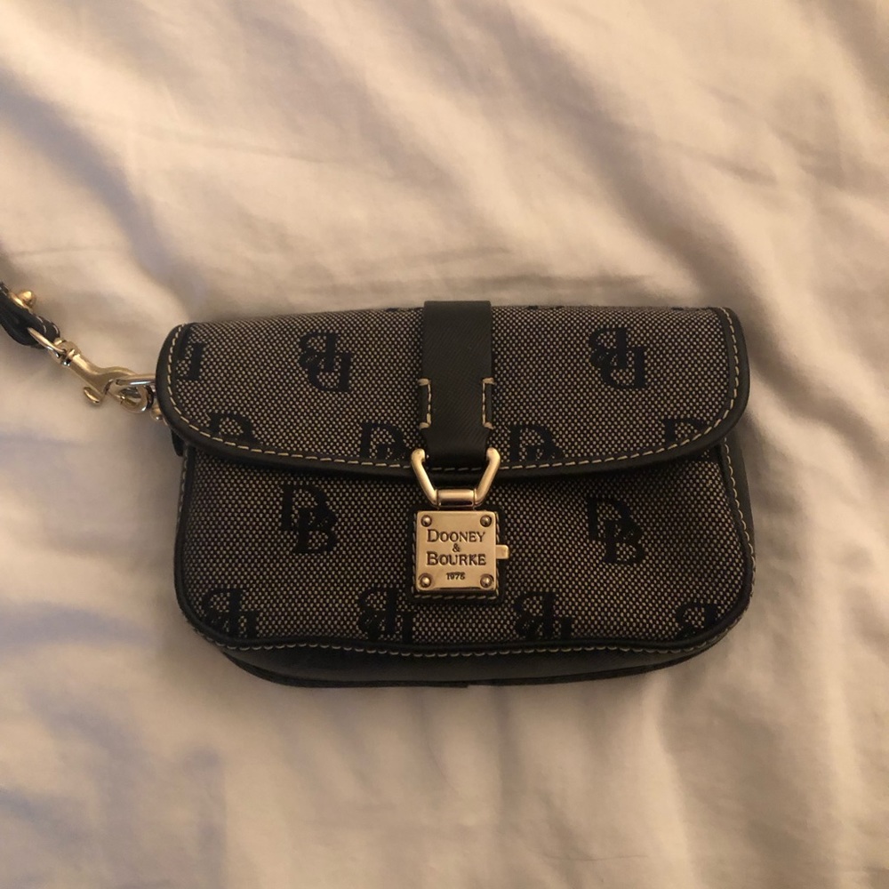 Vintage Dooney & Burke excellent condition